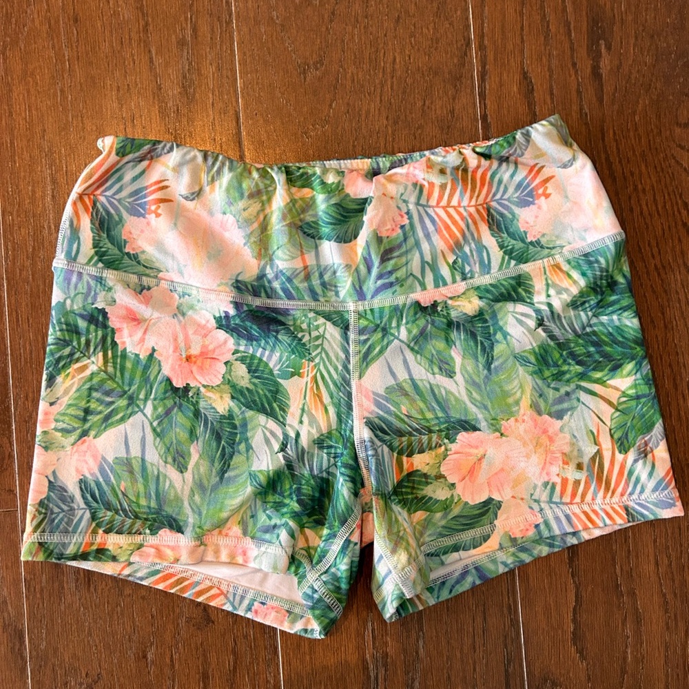 Fleo Power High Rise Shorts - Pink & Green
